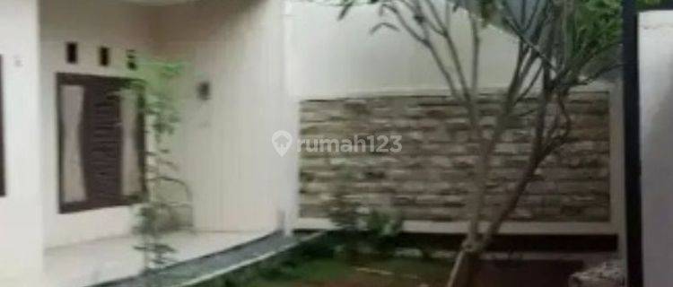 Disewa Rumah Semi Furnish Duren Sawit Jakarta Timur 1