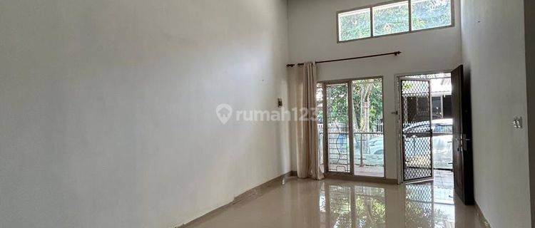 Dijual Rumah Renovasi di Kencana Loka Bsd 1