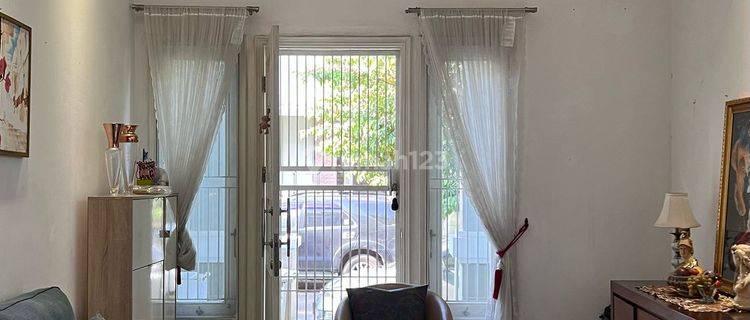 Dijual Rumah Cantik  Renovasi di PHG Garnet Summarecon Gading Serpong 1