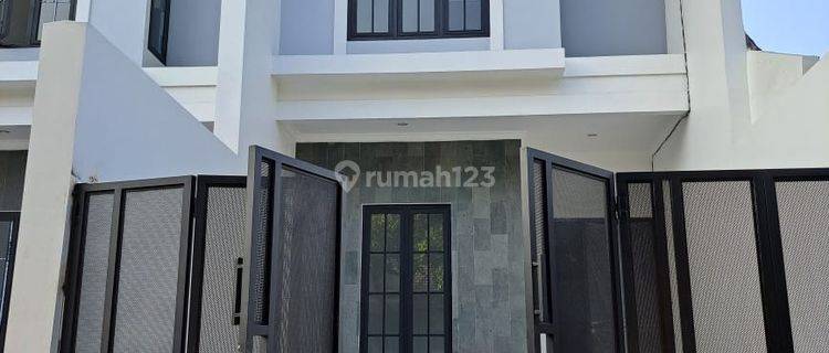 Rungkut 50 Meter Dari Raya Merr New Gress 2lt Minimalis 1