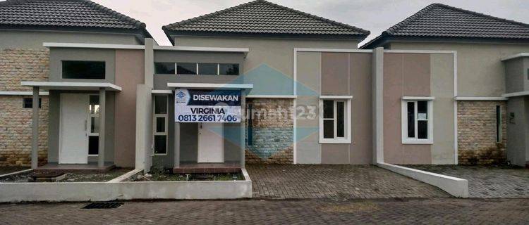 Disewa Rumah Perumahan Salt Lake Sidoarjo 1