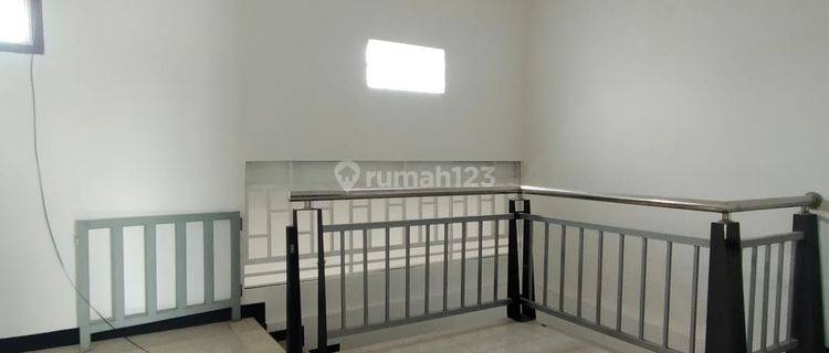 Dijual Rumah Minimalis Siap Huni di Taman Kopo Indah 3 1