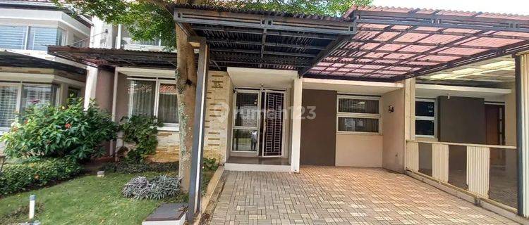 *Di Jual murah dan cepat rumah minimalis terawat semi furnished di Kota Baru Parahyangan*  1