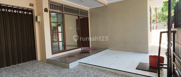 Disewakan Rumah Baru Super Bersih  Di Solobaru 1