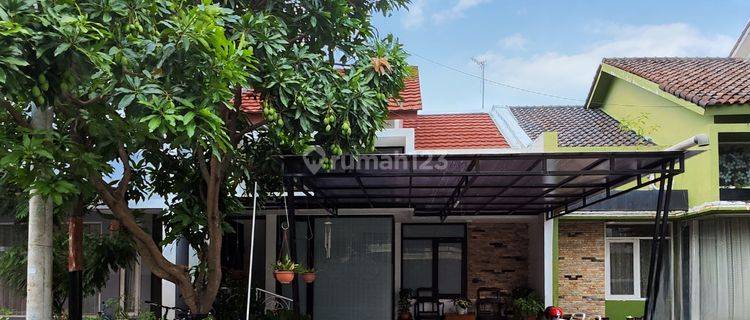 Dijual rumah cluster elite di Colomadu Solobarat Fully Furnished Tinggal Bawa Koper 1