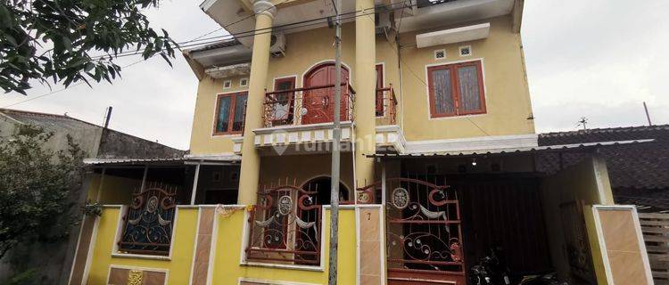 Dijual Rumah 2 lantai di Banyuagung Banjarsari Solo dekat Superindo 1