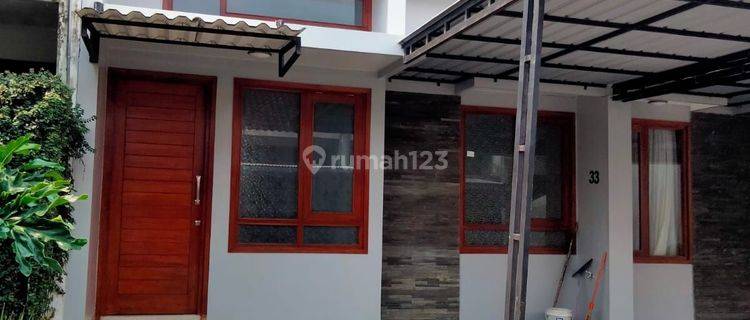 Disewakan rumah di cluster elite Dealova Colomadu Solobarat 1