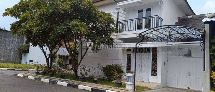 Disewakan Rumah 2 lt Lor Inn Residence Colomadu Solobarat 1