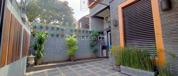 Rumah Cantik 3lantai siap huni di Mojosongo Solo 1