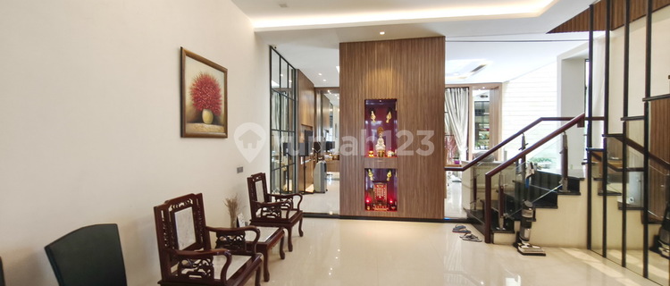 Dijual Villa Komplek Perumahan Citraland Gama City Cluster Bahamas 1