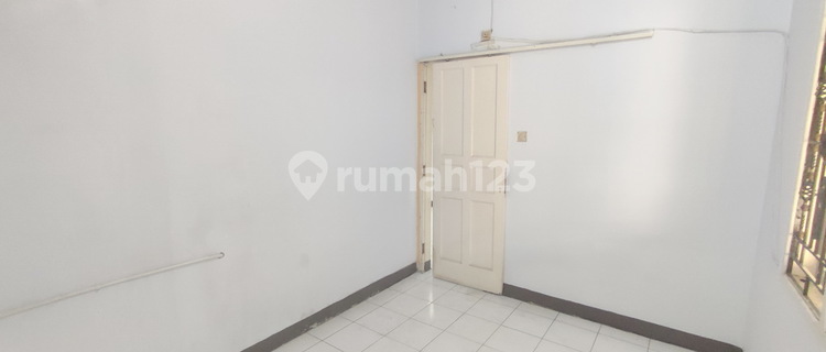 Disewakan Rumah 1 Tingkat di Komplek Cemara Asri 1