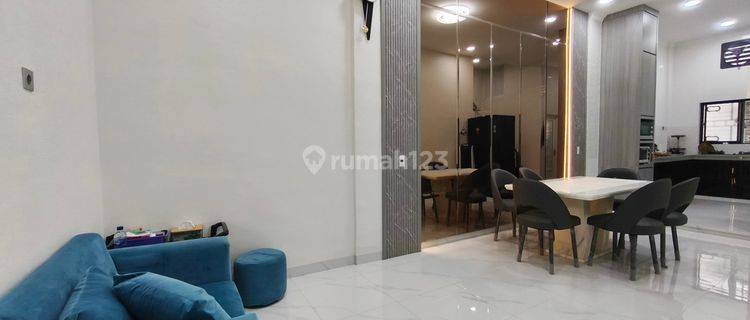 Dijual Rumah Furnished Komplek Brayan City Medan, Medan 1