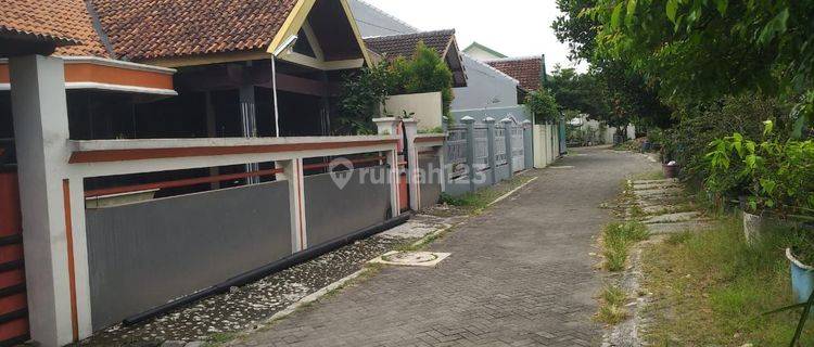 Rumah Dekat Rs.ludiro Husodo Luaa 340m² Harga 1,9m Rumah Shm Bagus 1