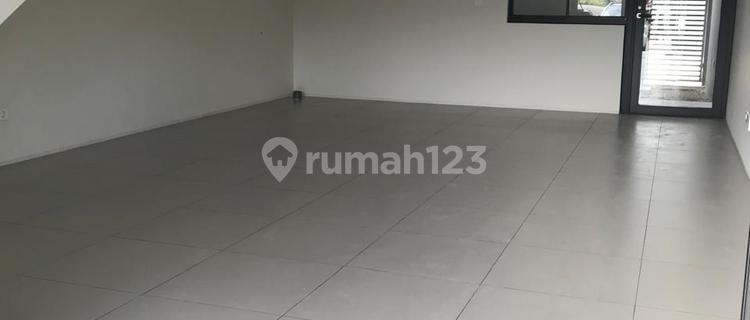 2.5-Story New Shop/Office at Kota Baru Parahyangan 1