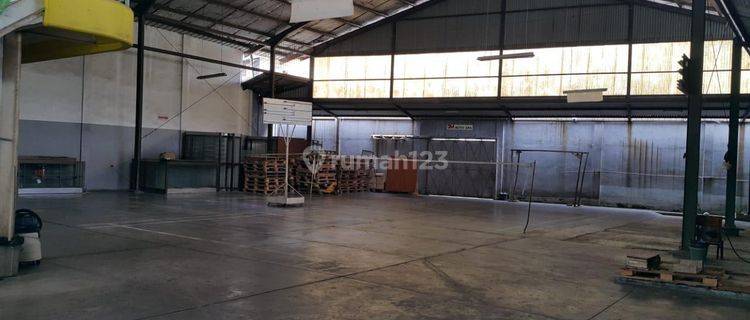 Dijual  Ruang-Usaha Dan Gudang Di Kopo Akses Container  Bandung 1