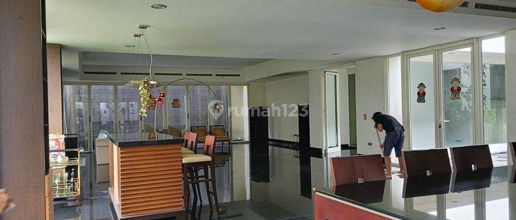 Rumah Luxs Istimewa di Cipaganti Bandung 1