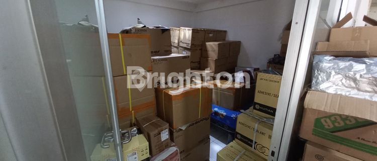 TWO-STORY SHOPHOUSE STRATEGICALLY LOCATED IN SEMARANG TRADING CENTER AND CLOSE TO THE UNIVERSITY 1