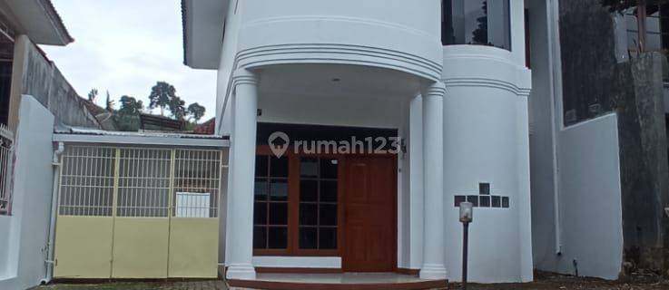 Dijual Cepat Rumah Modern Classic Graha Puspa Siap Pakai 2lt 1man 1