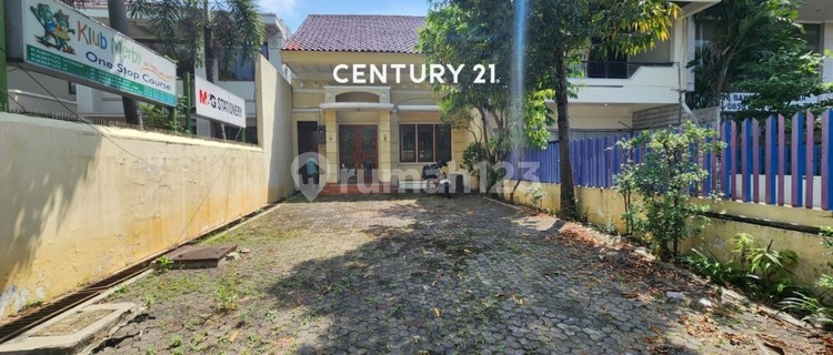 OFFICE HOUSE IN A STRATEGIC LOCATION IN THE CENTER OF SEMARANG CITY 1