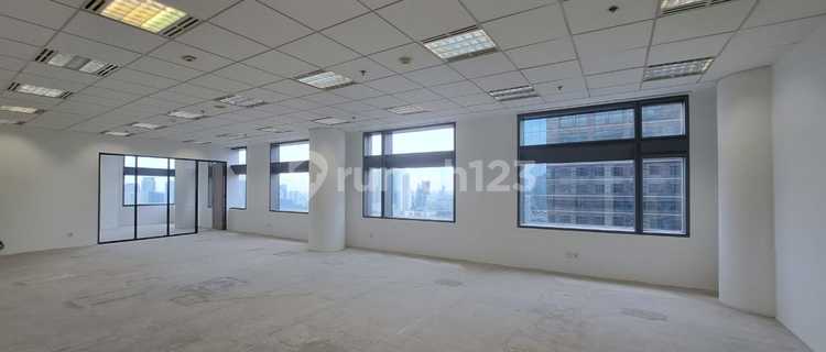 Sewa Kantor 215 M2 di Sampoerna Strategic Sudirman, Sdh Fitted 1