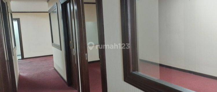 Sewa Kantor 128 M2 Sdh Partisi di Plaza Sentral Sudirman, Nego 1