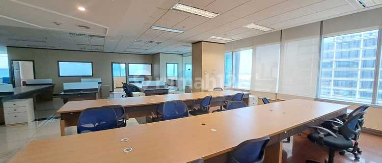 Sewa Kantor Eksklusif 583 M2 Full Furnish di Menara Palma Kuningan 1