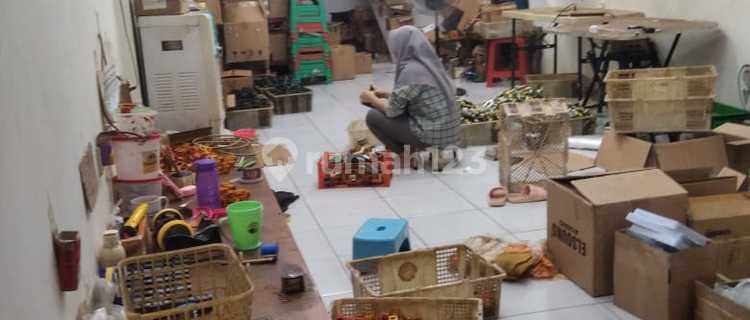 Kresek Rayaluas Shop House Land Area 108 m² (4x27), Building Area 250 m², 2.5-Story Building Fully Equipped with Freight Elevator, Price 2.9 Billion Negotiable 1