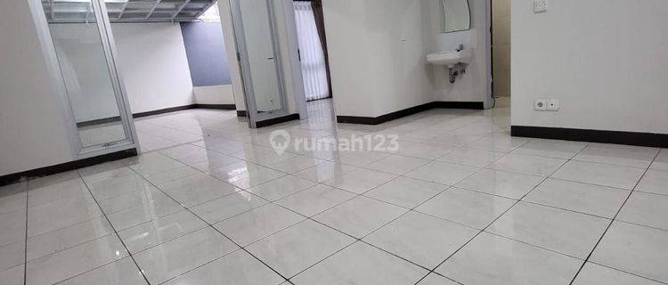 Sewa Rumah Minimalis di Kota Baru Parahyangan 1