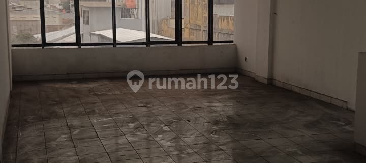 For Rent: 4-Storey Sudirman Street Shop House in Bandung 1