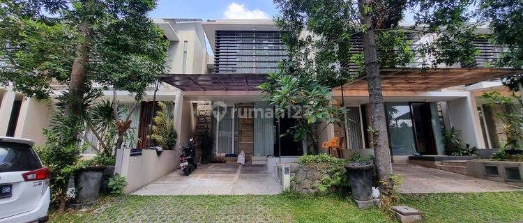 RUMAH BAGUS MODERN FURNISHED 2 LT LOKASI STRATEGIS DEKAT EXIT TOL 1