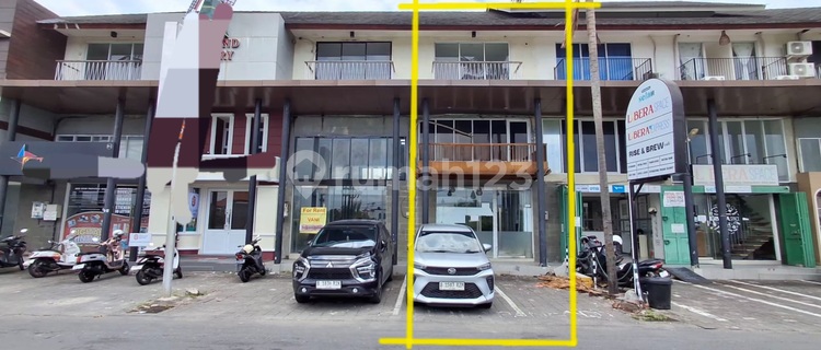 Beautiful Strategic 2-Story Shop House for Sale in Sunset Road Area, Bali 1