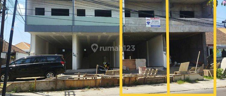 NEW ready-to-use 2-storey shophouse for sale in Kerobokan 1