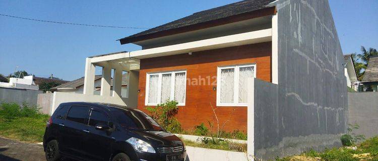 Dijual rumah cantik dalam kompleks Green Lot Sambada Mengwi Bali 1