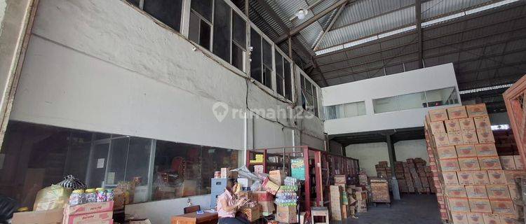 For Rent Office Warehouse Area Near Kerobokan Bali 1