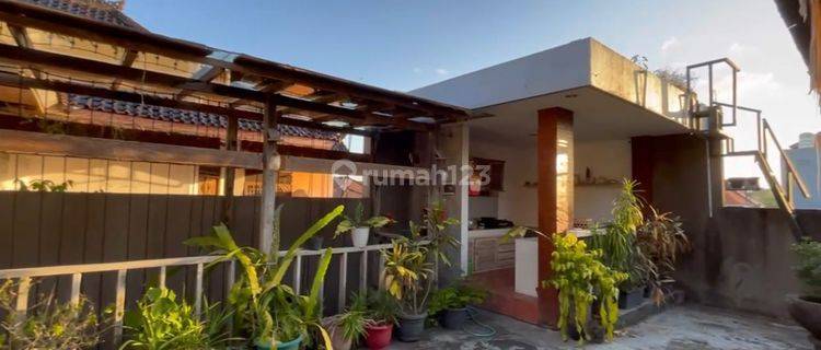 Dijual Rumah Semi Villa Bangunan Baru Dekat Taman Rama Ubung Denpasar 1