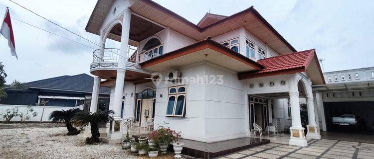 Dijual Rumah Full Furnish Dengan Halaman Luas Dekat Aulia Hospital Pekanbaru 1