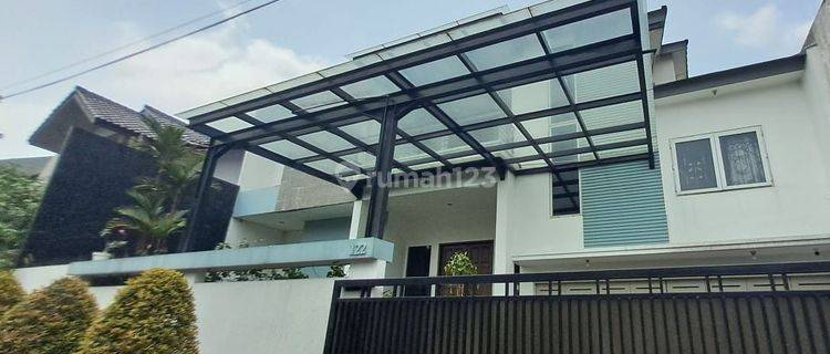 Rumah Dengan Design Modern Siap Huni Di Cinere 1