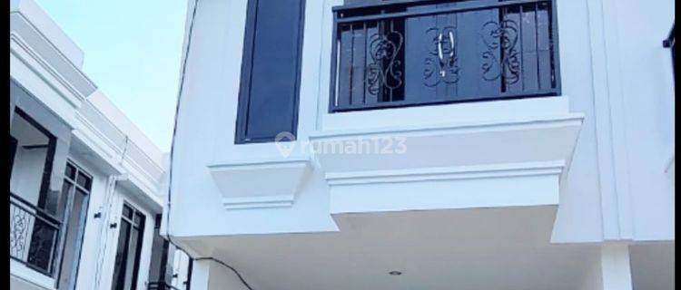 Rumah 2lt Shm Cempaka Putih Dekat Itc Cempaka Mas Hanya 5 Menit Tol 1