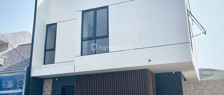 Rumah Minimalis Bangunan Baru di Griya Sutera Alam Sutera 1