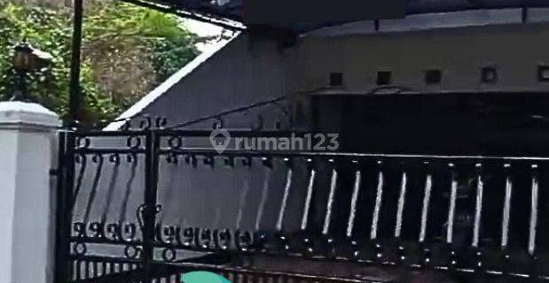 Rumah 2 lantai strategis akses tol cibubur dekat mall Tsm 1