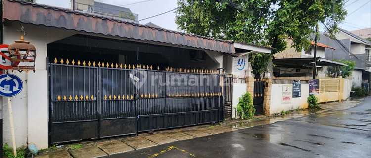 Jual Rumah Hitung Tanah Kebayoran Baru Jakarta Selatan 1