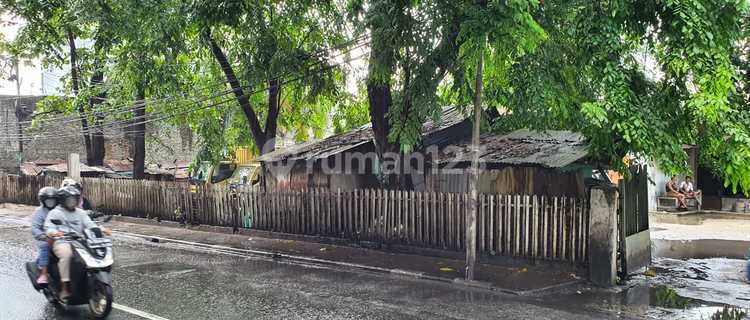 Disewa/dijual Tanah dan Bangunan di Daan Mogot 1