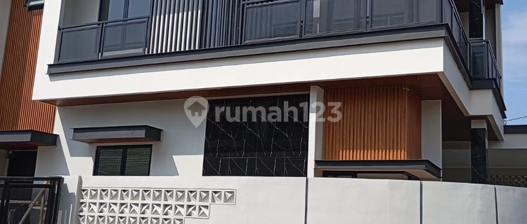 For Sale Ready-to-Occupy Home Griya Loka, BSD City 1