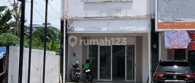 Strategic Shop House Suitable for Anything Near UPN, YKPN Campus and Pakuwon Mall Jogja 1