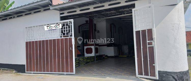 Dijual Villa Cipendawa Murah Hoek Lokasi Strategis Di Cipanas, Bogor 1