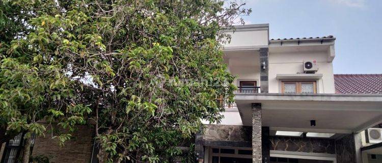 Disewakan Rumah Bagus Rapih Semi Furnished Di Kencana Loka Bsd 1