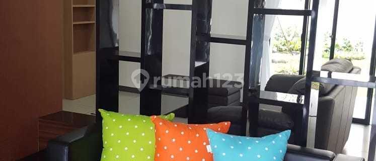 Disewakan Rumah Cantik Furnished di Kota Baru Parahyangan Bandung 1