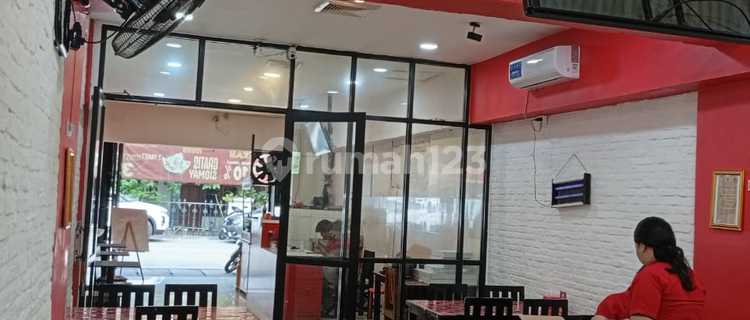 For Rent: 2-Story Shop House on Mangga Besar Street, Roadside Location 1