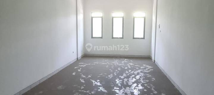 Disewakan Ruko Arteri Kebayoran Lama Utara dekat Pondok Indah 1