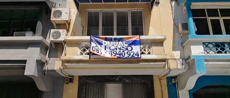 Permata Senayan 4-Story Shop House, Central Jakarta 1